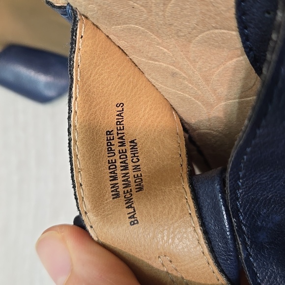 B.O.C. by Born Women Leather Thong Bow Sandals Flats shoes sz 9M - Picture 9 of 11